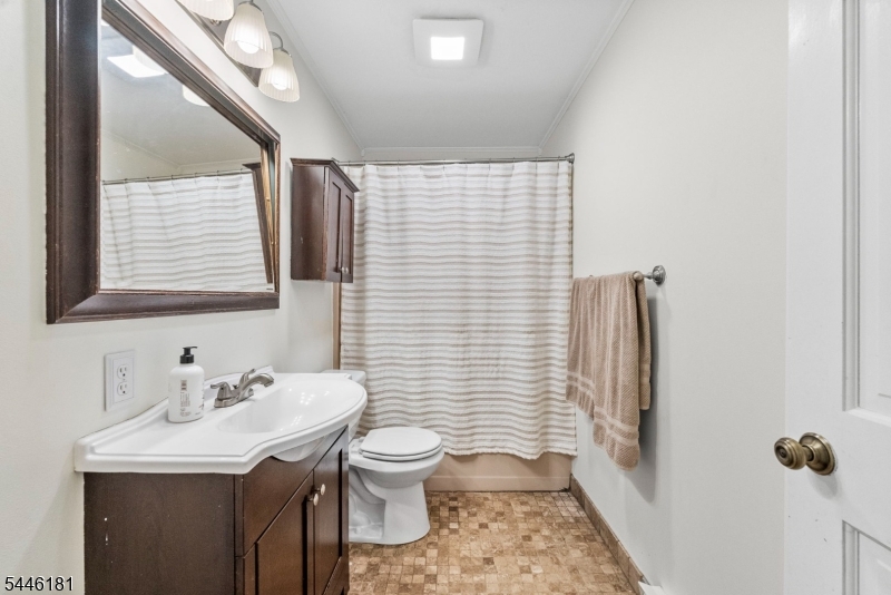 59 Possaghi Road Newton, NJ 07860 - Photo 18 of 46