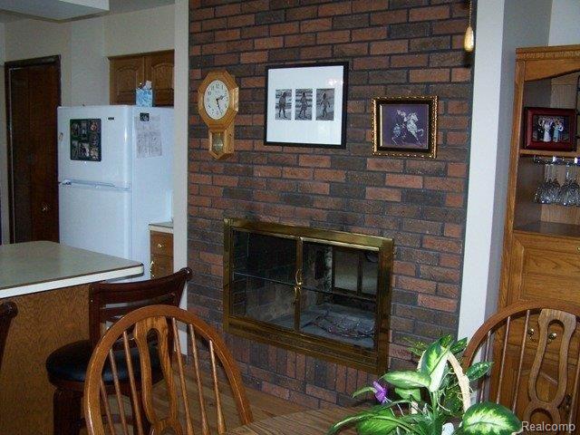 12585 Holtforth Road Fenton, MI 48430 - Photo 9 of 24 Holtforth 12585 Fireplace.JPG