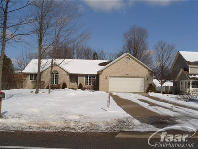 737 East River Road Flushing, MI 48433 - Photo 1 of 22 20267906.JPG