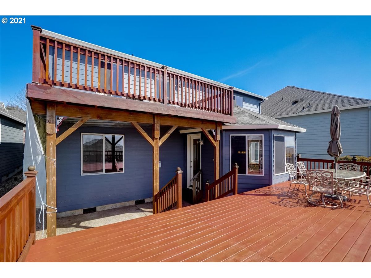 12950 Southwest Summit Ridge Street Tigard, OR 97224 - Photo 23 of 26 Gallery Image 23