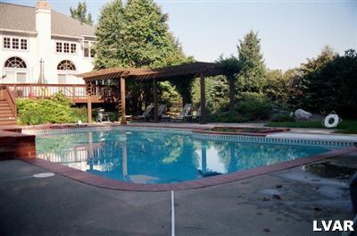 1760 Deer Run Road Bethlehem, PA 18015 - Photo 16 of 22 Gallery Image 16