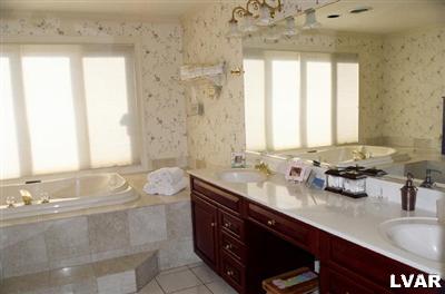 1760 Deer Run Road Bethlehem, PA 18015 - Photo 10 of 22 Gallery Image 10
