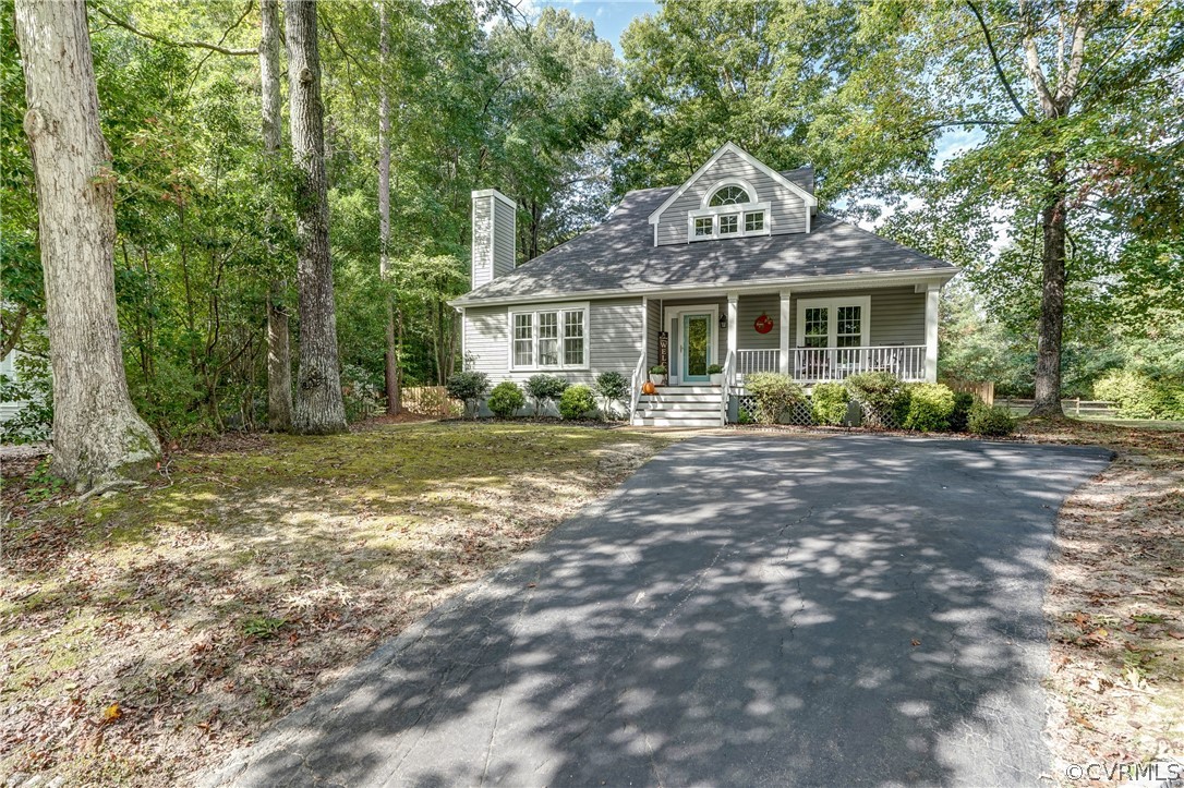5602 Woods Walk Road Midlothian, VA 23112 - Photo 3 of 45 Gallery Image 3