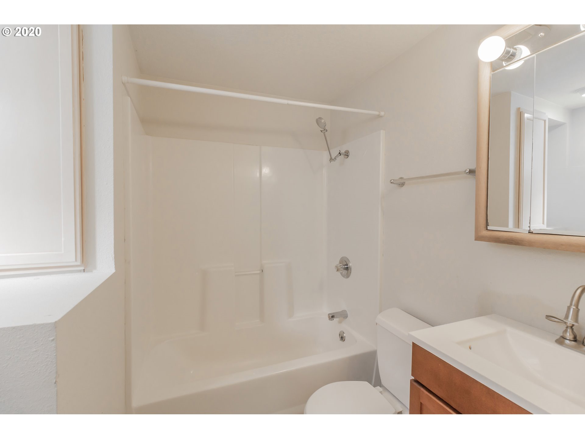 9552 North Edison Street Portland, OR 97203 - Photo 12 of 27 Gallery Image 12