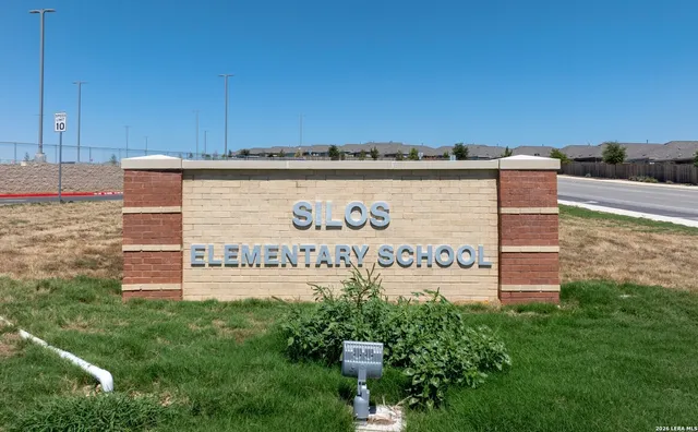 $1,700 | 7411 Donkey Valley, San Antonio, TX 78252