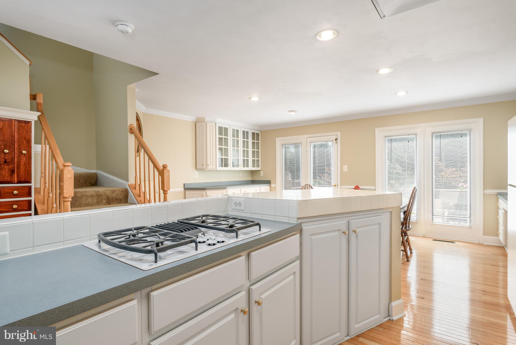 105 Rivanna Terrace Southwest Leesburg, VA 20175 - Photo 11 of 30 Kitchen