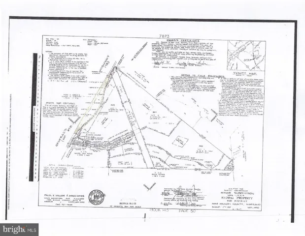 a black and white photo of a painting