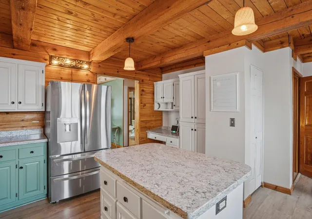 $899,900 | 12998 Maxwell Road, Chisago City, MN 55013