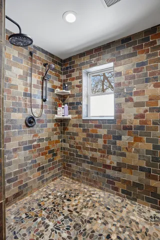 $899,900 | 12998 Maxwell Road, Chisago City, MN 55013