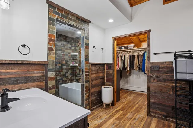 $899,900 | 12998 Maxwell Road, Chisago City, MN 55013