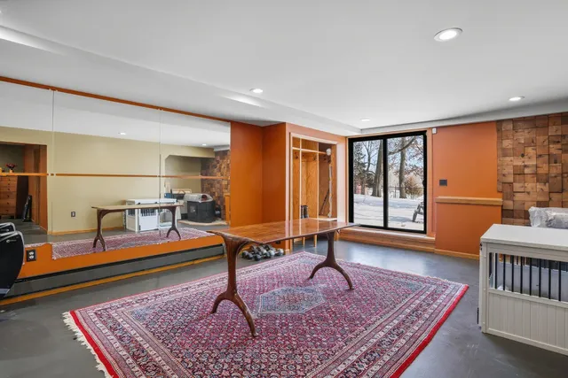 $899,900 | 12998 Maxwell Road, Chisago City, MN 55013