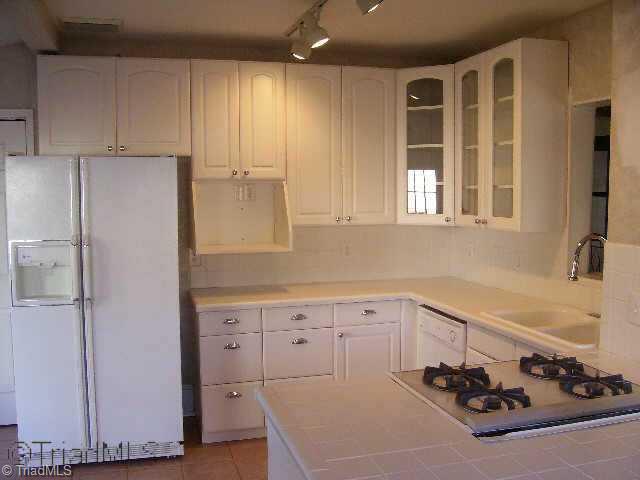 904 Colonial Place High Point, NC 27262 - Photo 3 of 7 Other.