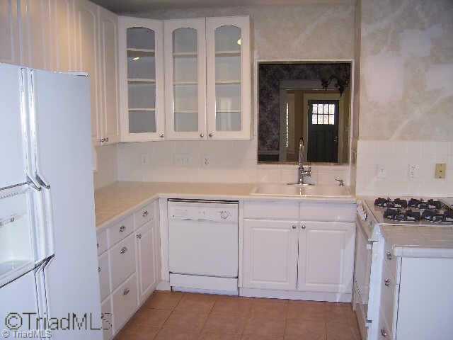904 Colonial Place High Point, NC 27262 - Photo 4 of 7 Other.