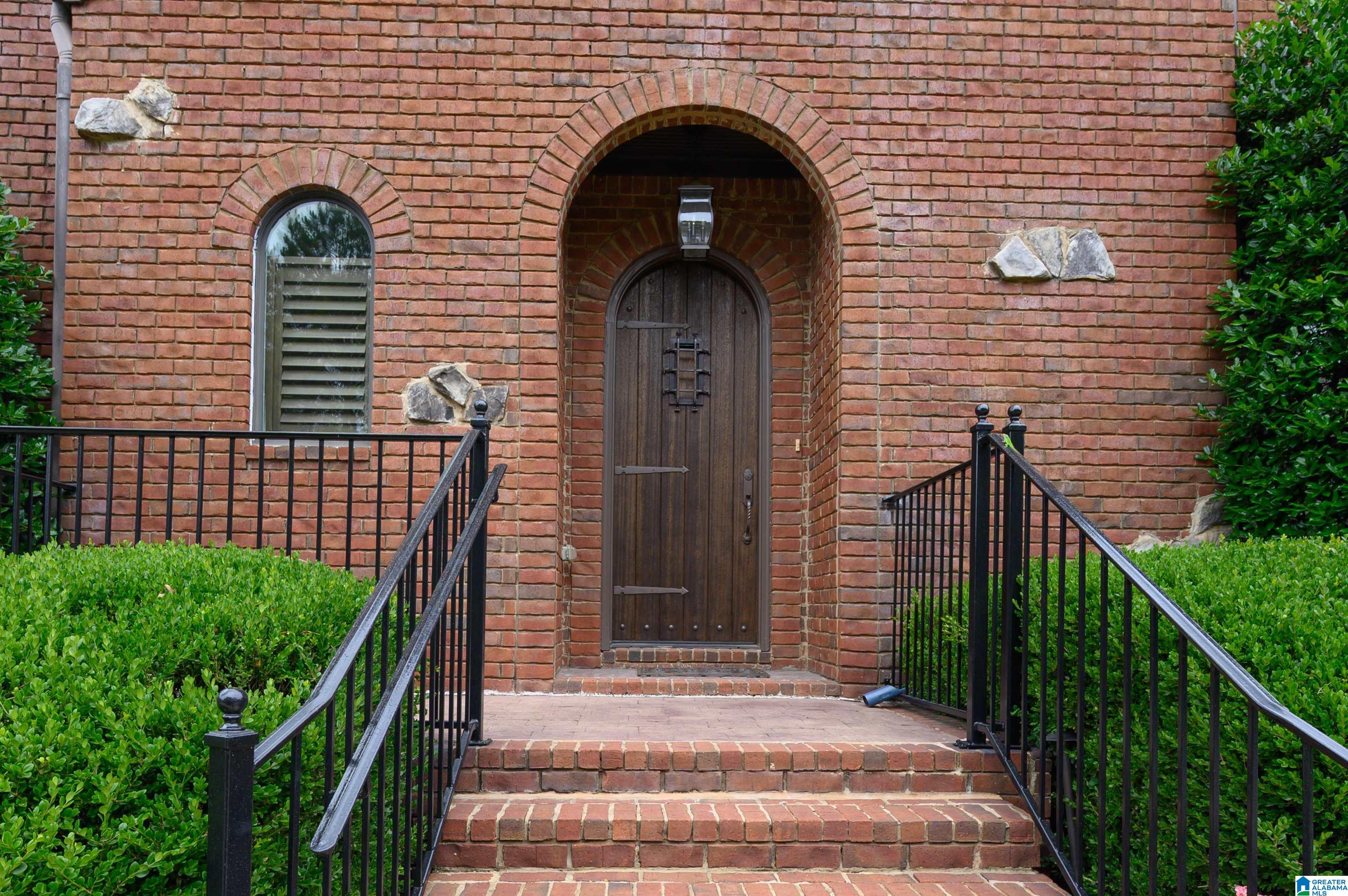 5226 Mountain Ridge Parkway Birmingham, AL 35222 - Photo 4 of 52