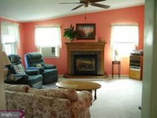 410 Norfolk Road Flourtown, PA 19031 - Photo 2 of 4