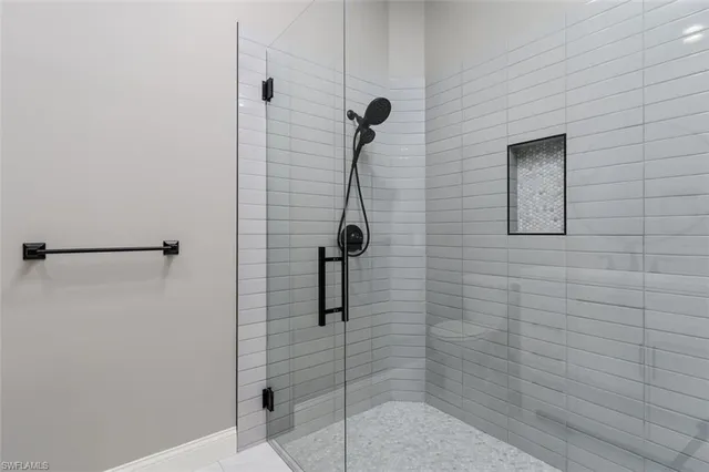 $789,900 | 3464 Donoso Court, Naples, FL 34109