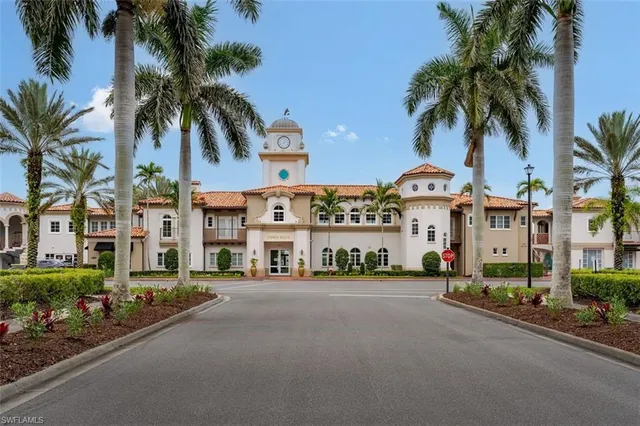 $789,900 | 3464 Donoso Court, Naples, FL 34109