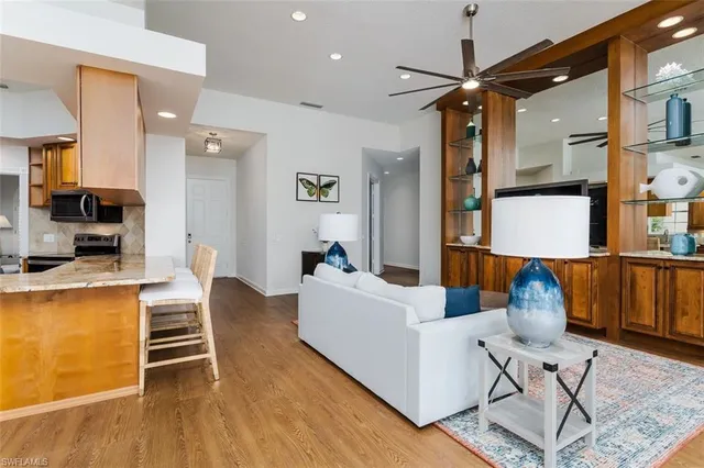 $789,900 | 3464 Donoso Court, Naples, FL 34109