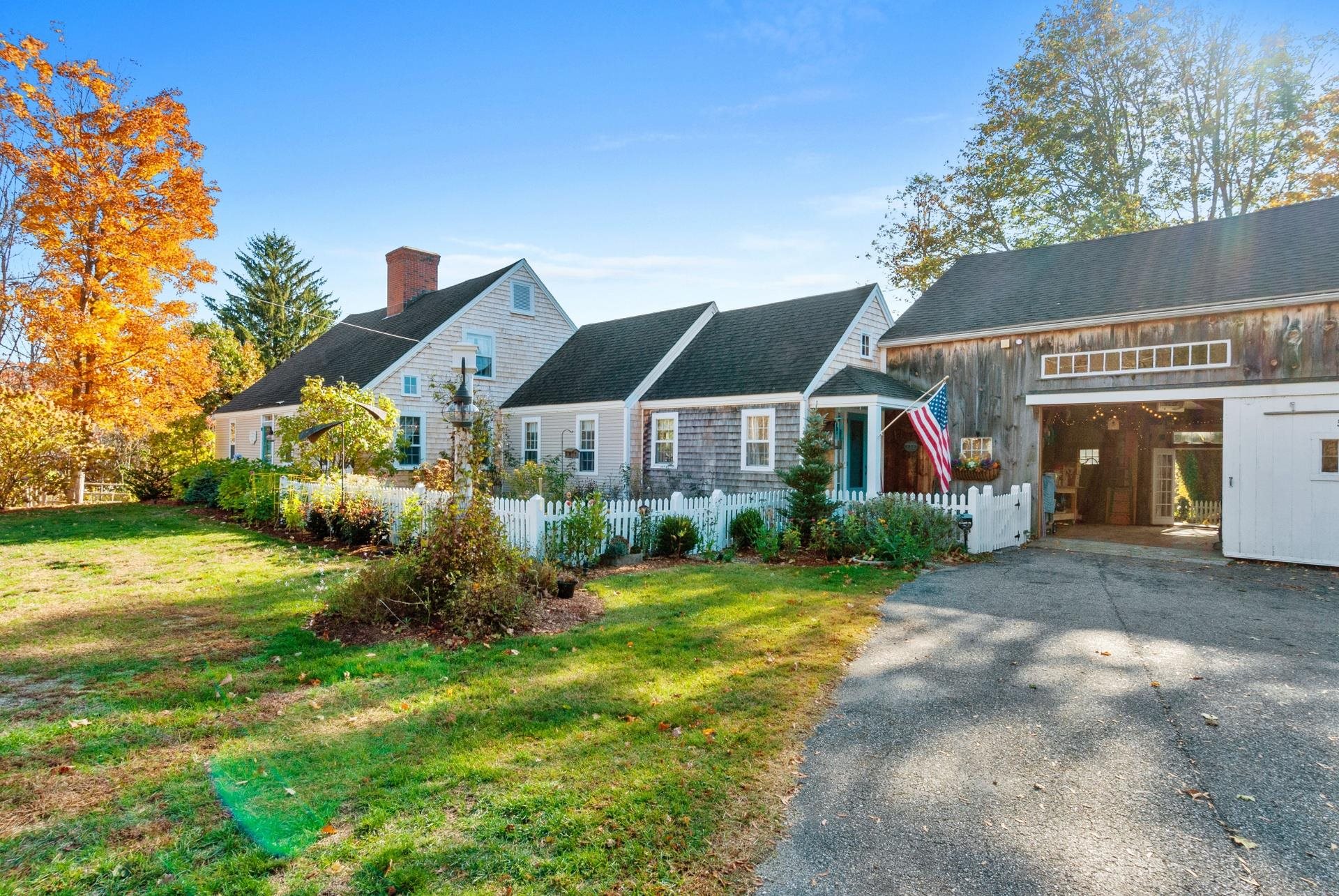 589 Goodwin Road Eliot, ME 03903 - Photo 1 of 40
