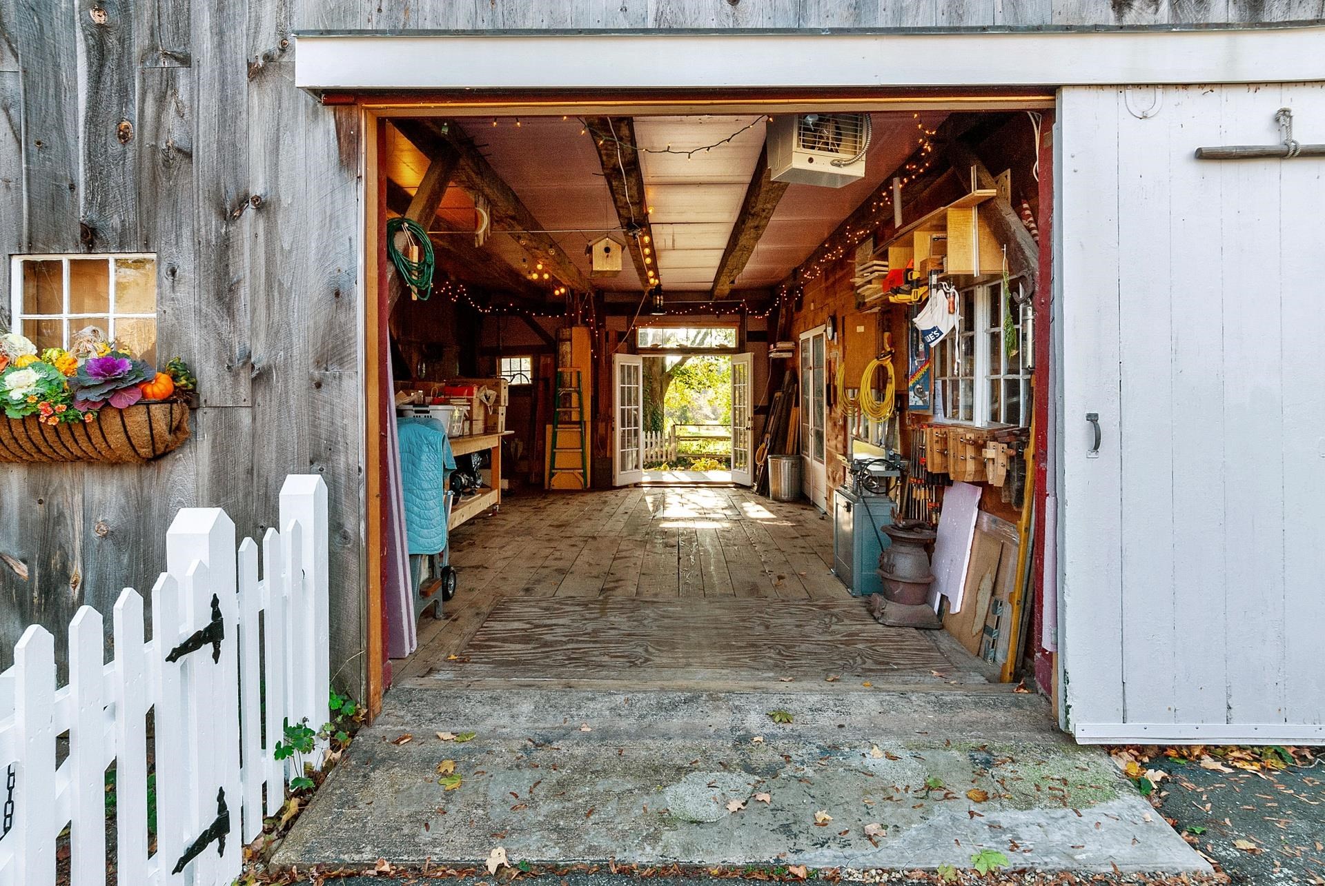589 Goodwin Road Eliot, ME 03903 - Photo 8 of 40