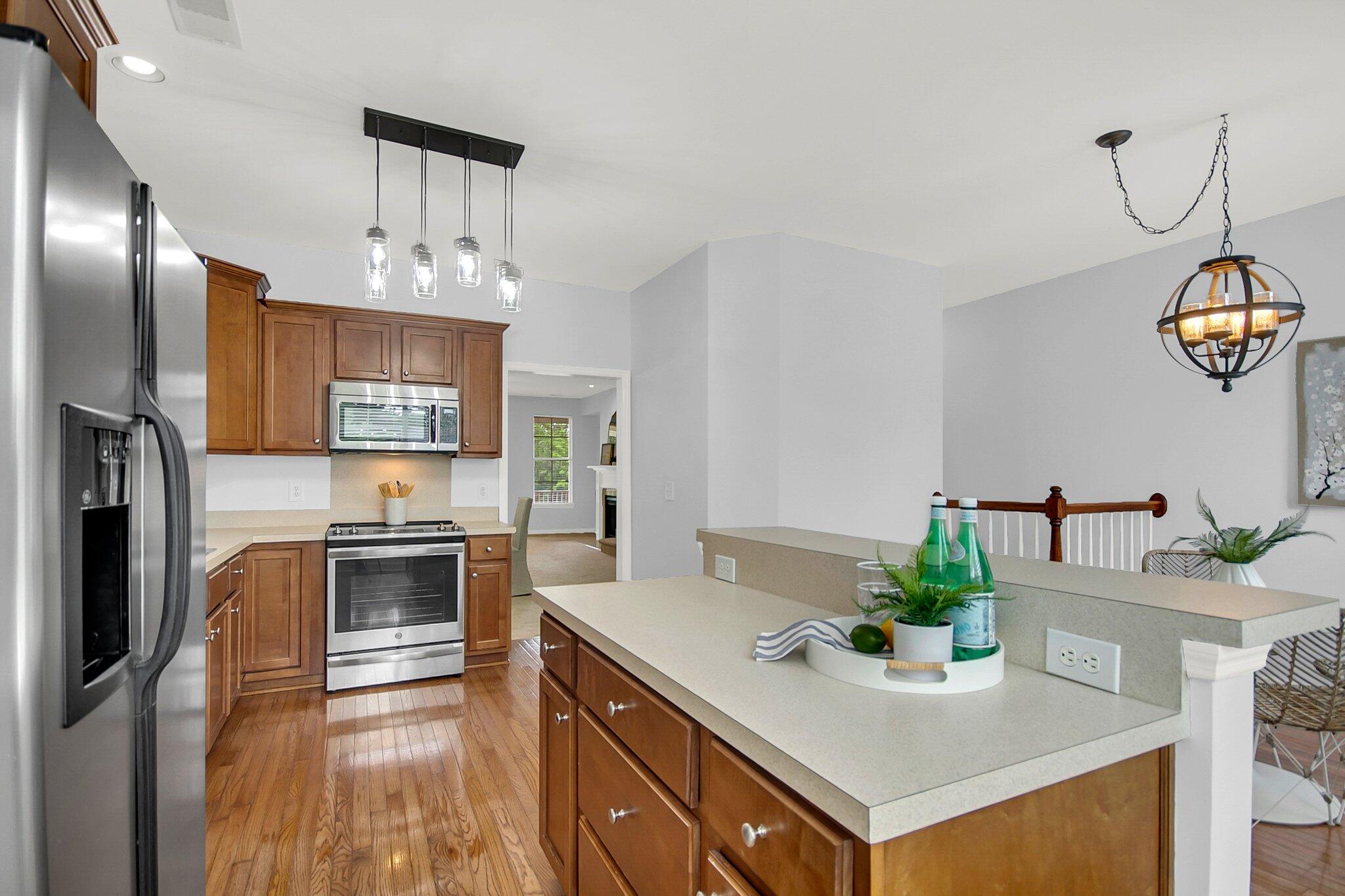 176 Fair Sailing Road Mount Pleasant, SC 29466 - Photo 34 of 56 Kitchen