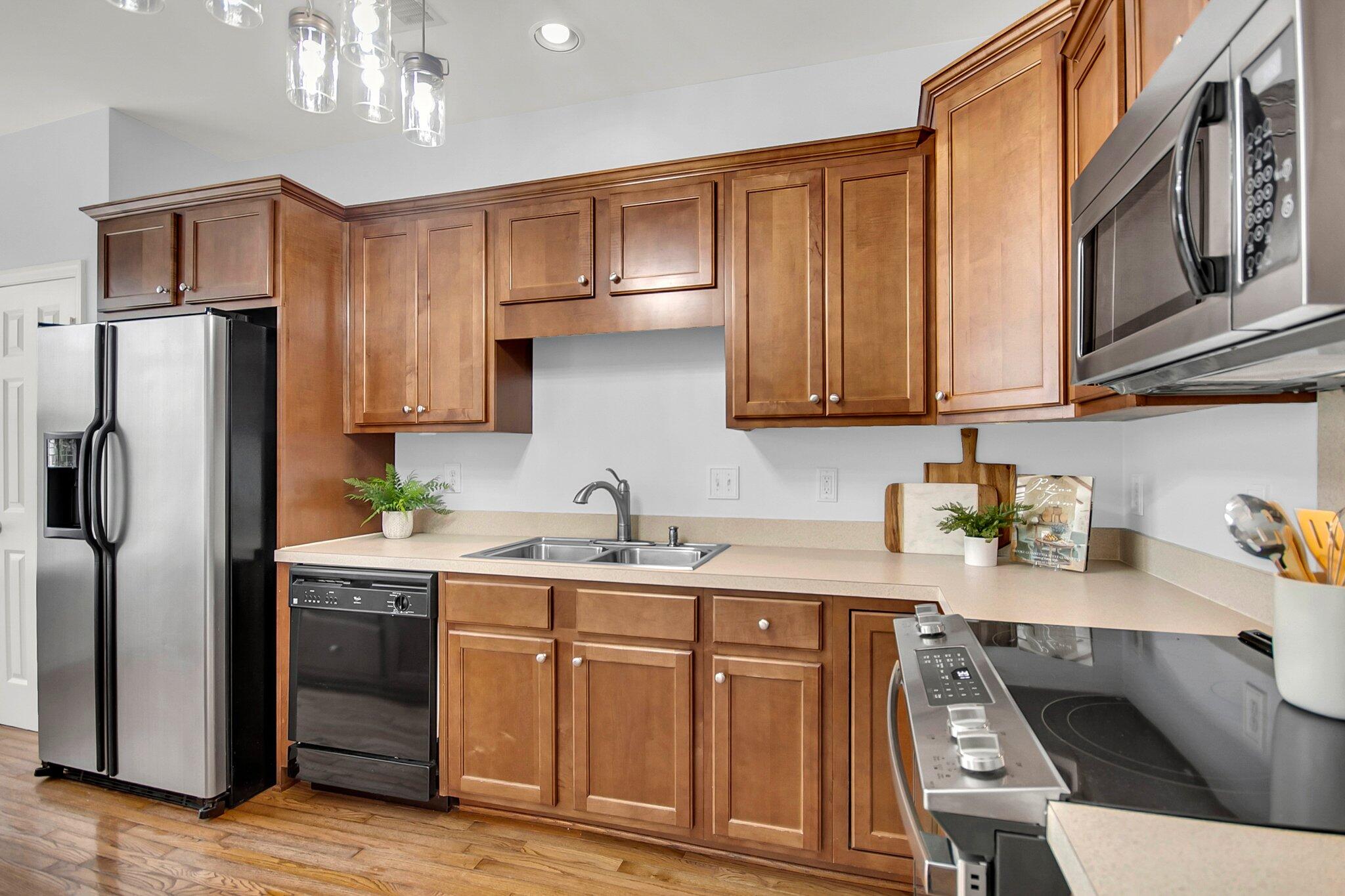 176 Fair Sailing Road Mount Pleasant, SC 29466 - Photo 36 of 56 Kitchen