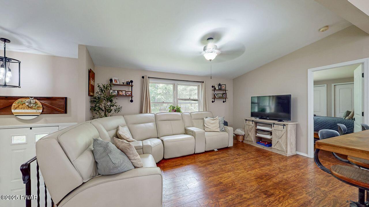 142 Myck Road Dingmans Ferry, PA 18328 - Photo 15 of 51 livingroom