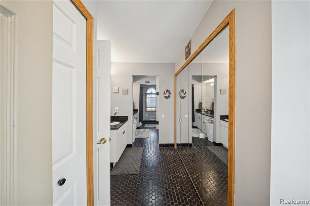 4000 South Sheldon Road Canton, MI 48188 - Photo 26 of 74