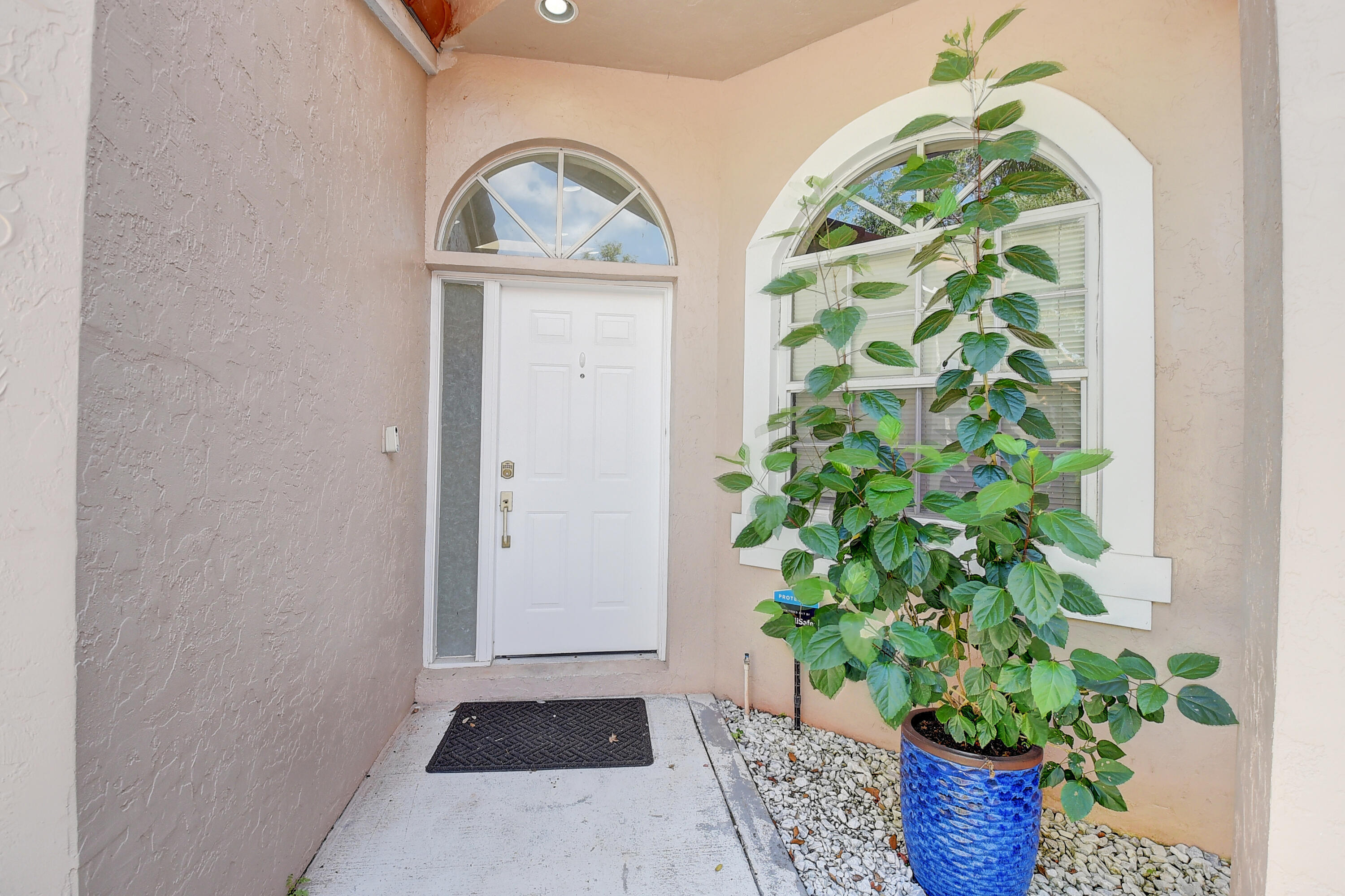 8254 Vía Bella Boca Raton, FL 33496 - Photo 4 of 49 DSC_0523_4_5_6_7