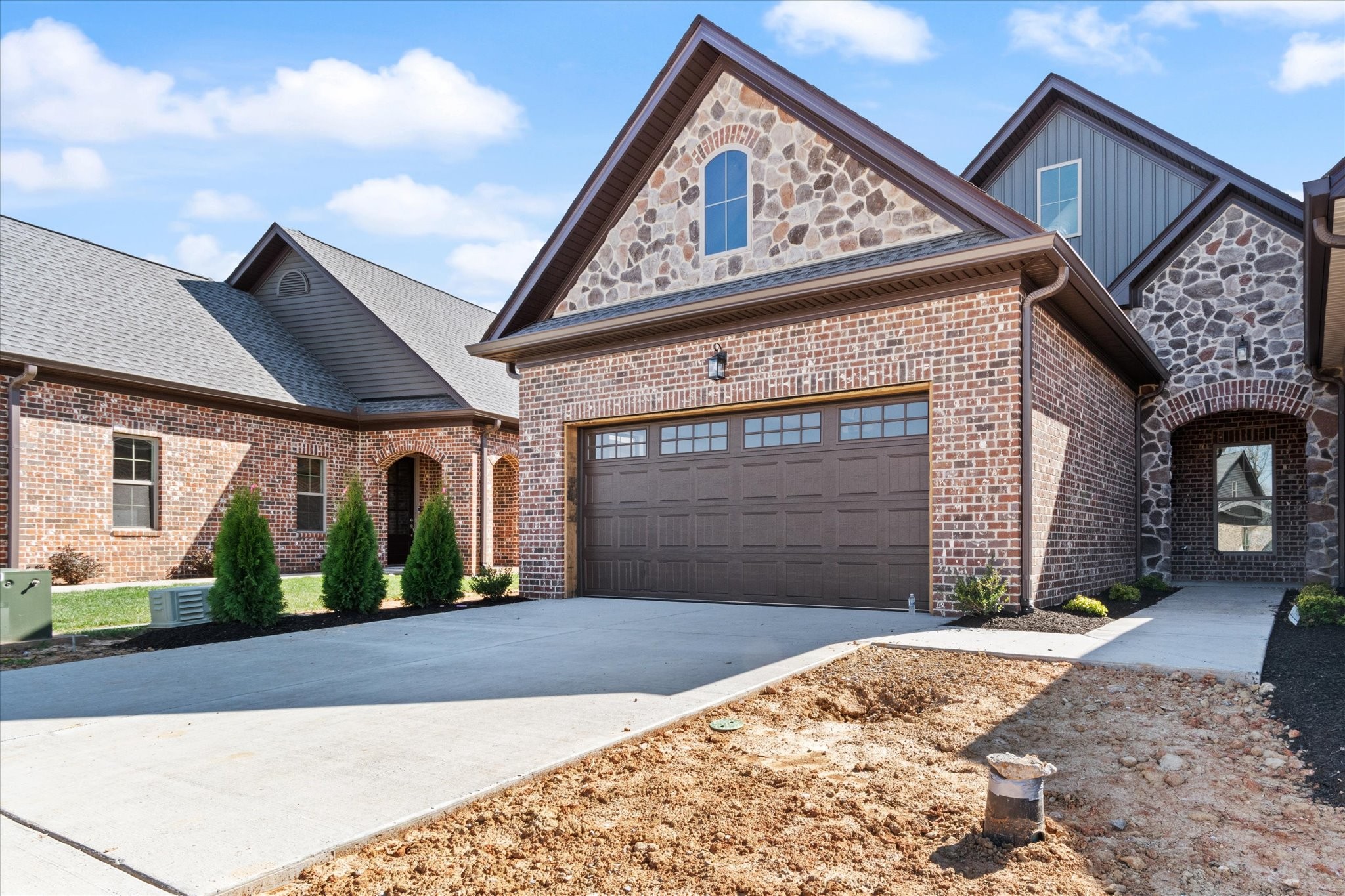 442 West Foxrun Springfield, TN 37172 - Photo 2 of 16