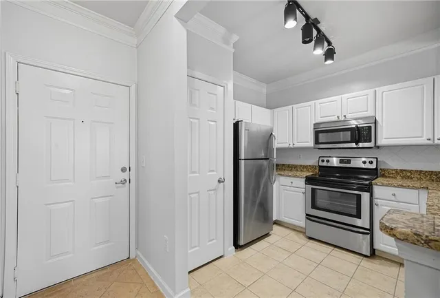 $1,550 | 1850 Cotillion Drive, Unit 4307, Atlanta, GA 30338