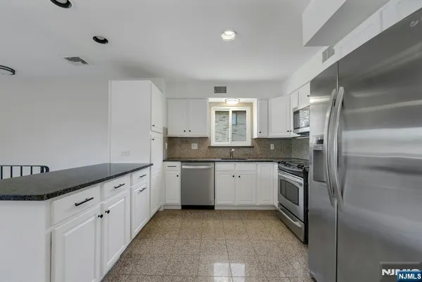 $9,000 | 2413 Hammett Avenue, Unit A, Fort Lee, NJ 07024