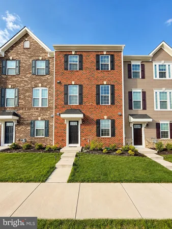 $3,500 | 19439 Spokan Square, Leesburg, VA 20175