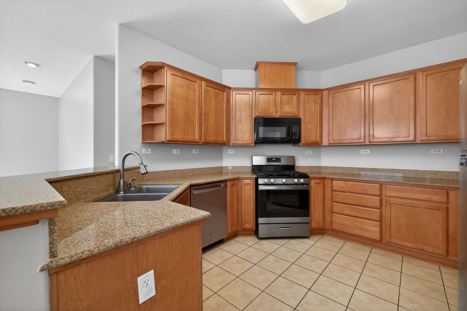 11794 Bagota Way Rancho Cordova, CA 95742 - Photo 19 of 51