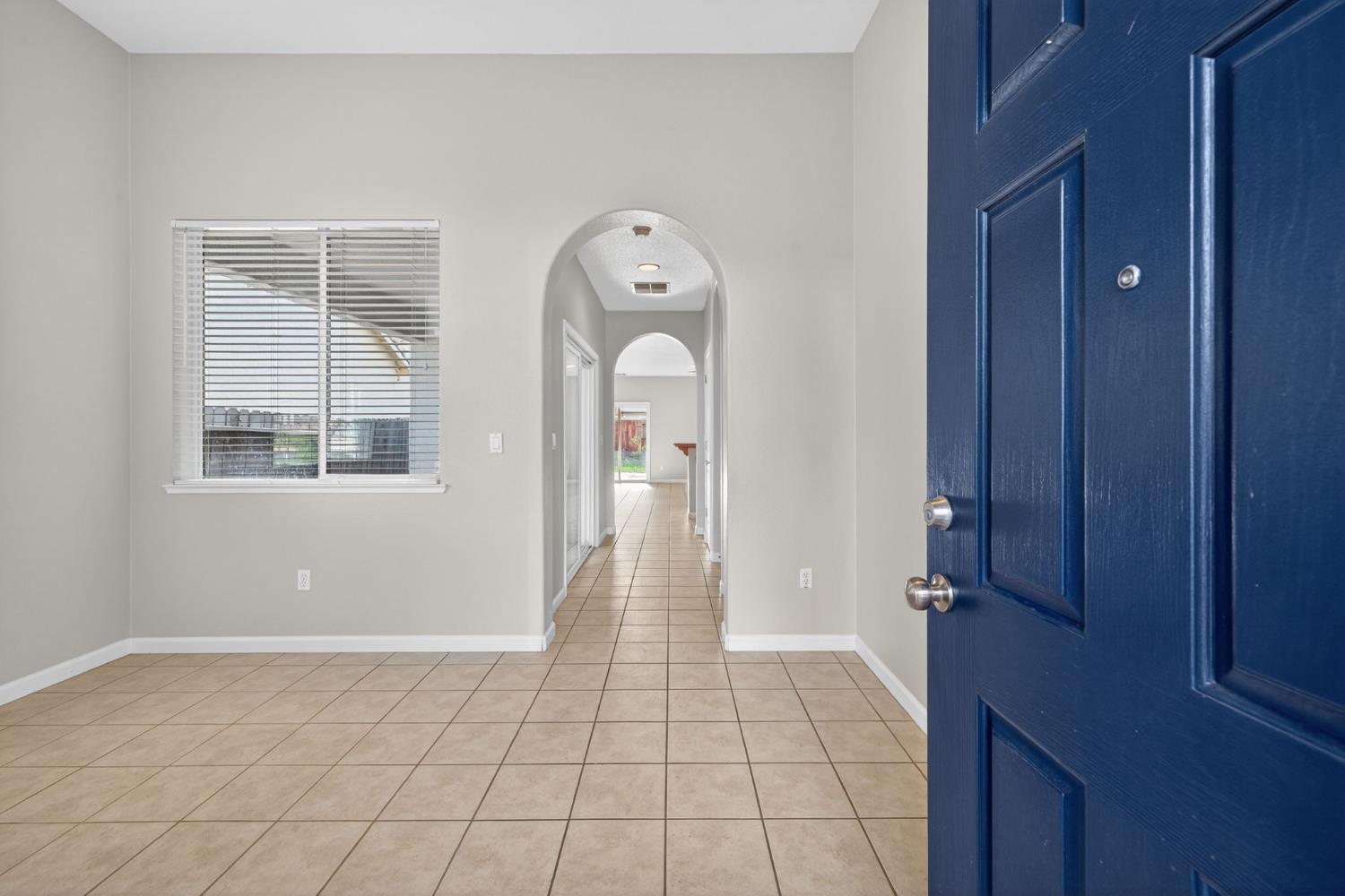 11794 Bagota Way Rancho Cordova, CA 95742 - Photo 9 of 51