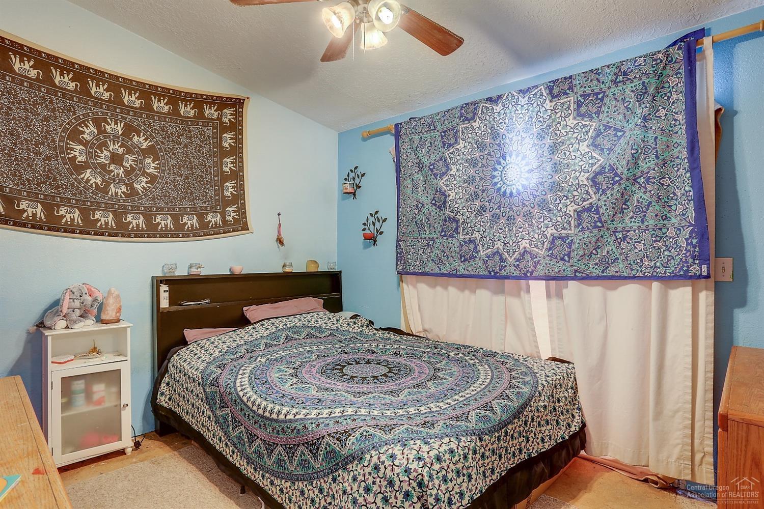 24035 Dodds Road Bend, OR 97701 - Photo 10 of 22 Additional Photo