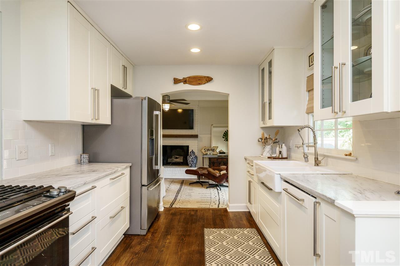 421 Harvard Street Raleigh, NC 27609 - Photo 12 of 25