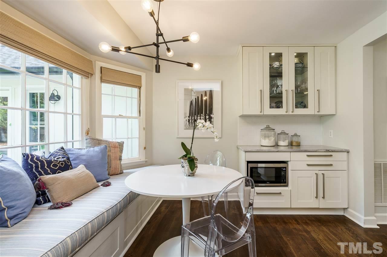 421 Harvard Street Raleigh, NC 27609 - Photo 9 of 25