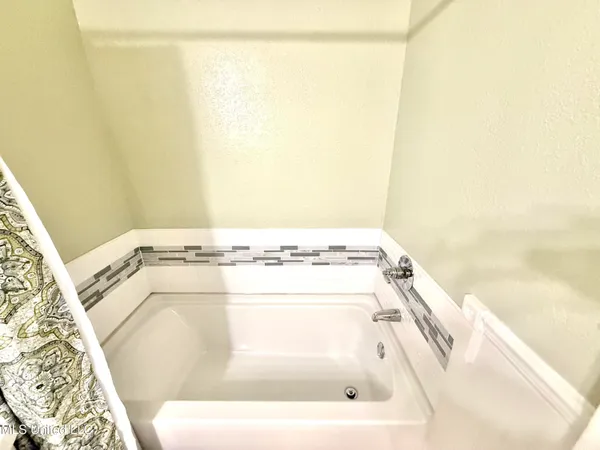 $179,500 | 2006 Eden Street, Pascagoula, MS 39581