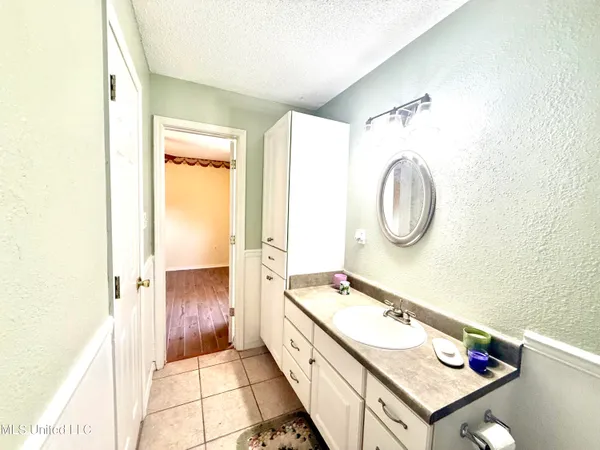 $179,500 | 2006 Eden Street, Pascagoula, MS 39581
