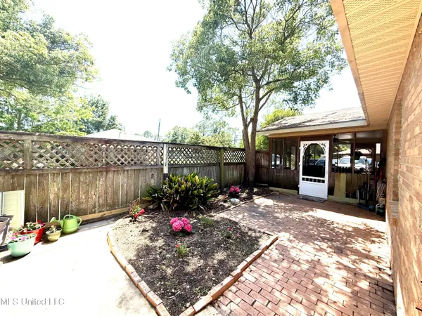 $179,500 | 2006 Eden Street, Pascagoula, MS 39581