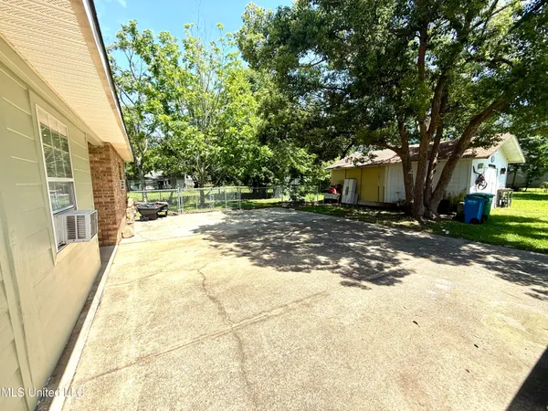 $179,500 | 2006 Eden Street, Pascagoula, MS 39581