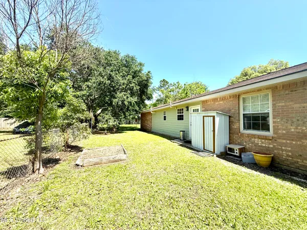 $179,500 | 2006 Eden Street, Pascagoula, MS 39581