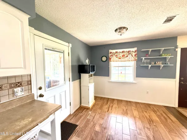$179,500 | 2006 Eden Street, Pascagoula, MS 39581