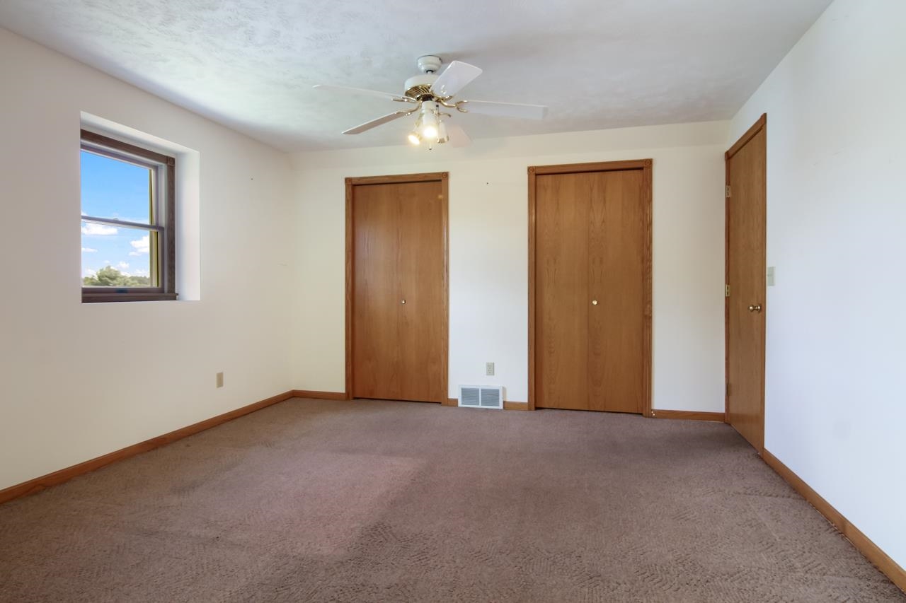 1174 Piccadilly Road Traverse City, MI 49685 - Photo 18 of 28 1903338-17.JPG