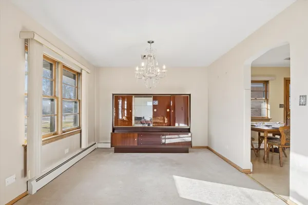 $529,900 | 942 Sherwood Road, La Grange Park, IL 60526