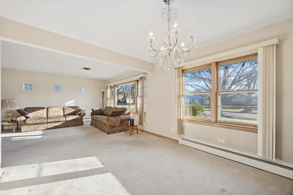 $529,900 | 942 Sherwood Road, La Grange Park, IL 60526