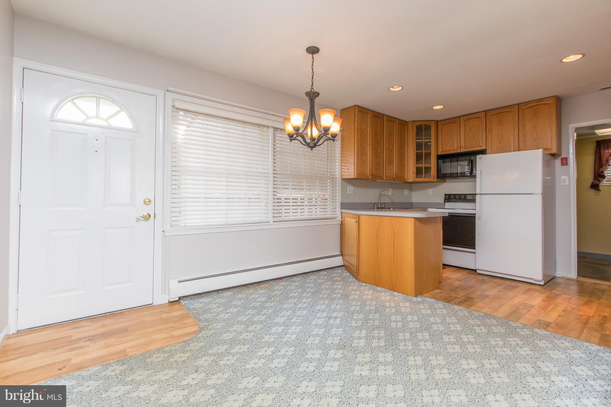32 Balsam Road Levittown, PA 19057 - Photo 12 of 34 Dining Area