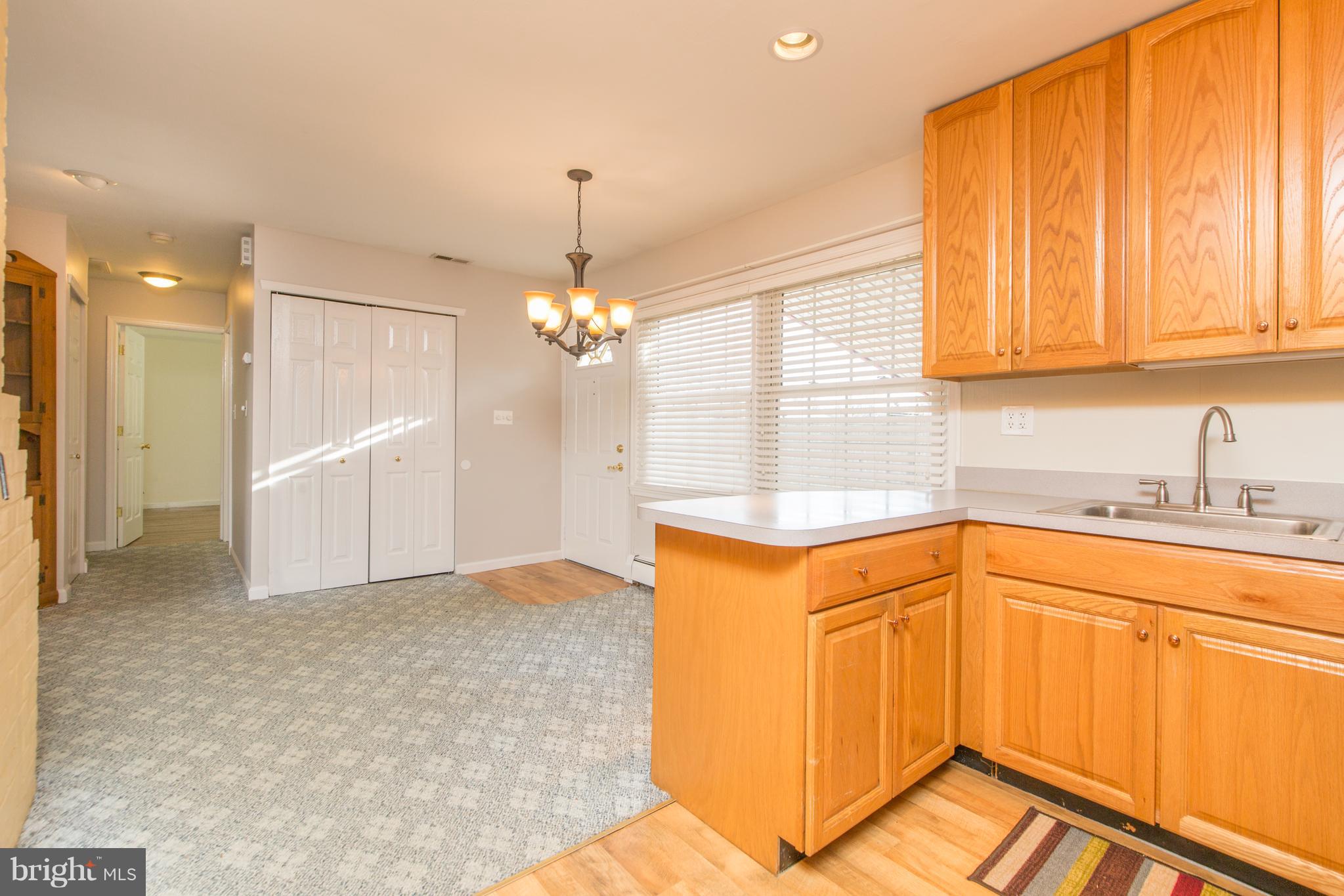 32 Balsam Road Levittown, PA 19057 - Photo 16 of 34 Kitchen & Dining Area