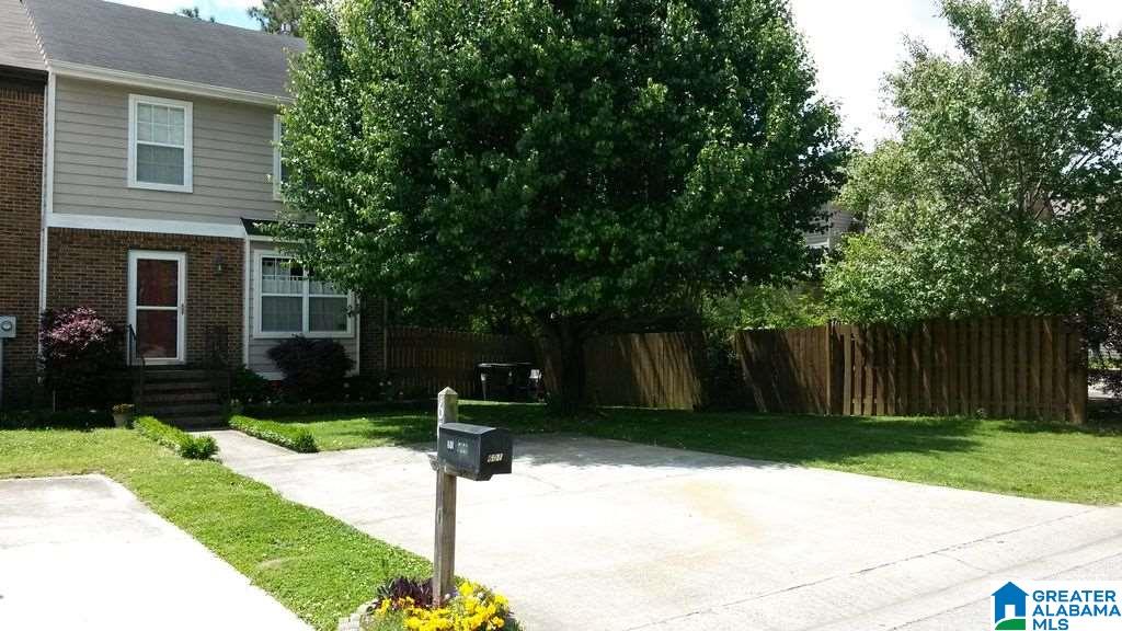 601 Cahaba Manor Lane Pelham, AL 35124 - Photo 1 of 21